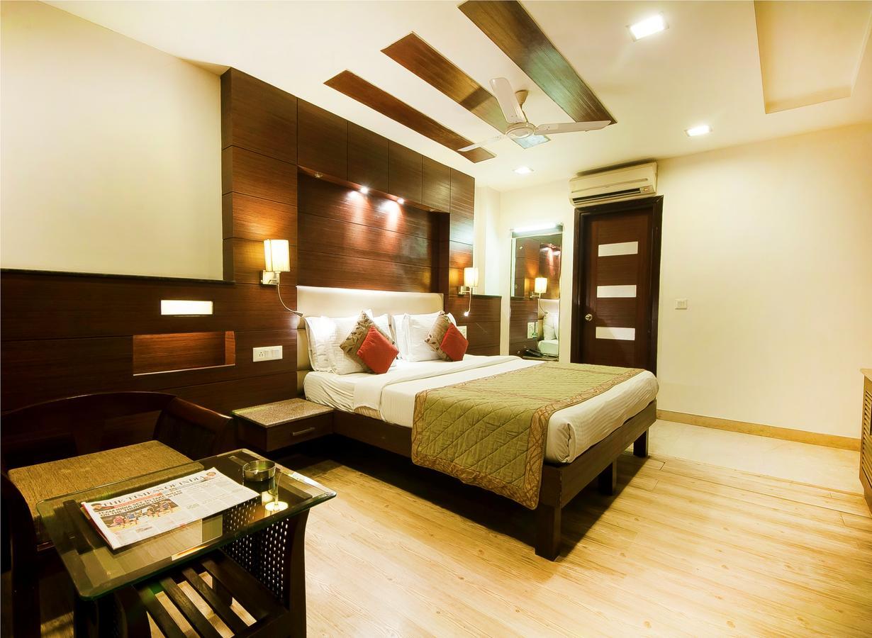 Hotel Amaltas International - Delhi-16 Ню Делхи Екстериор снимка