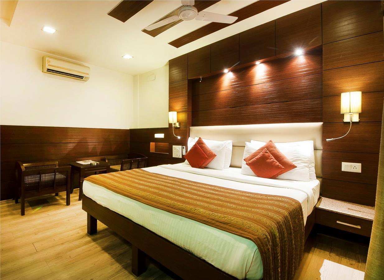 Hotel Amaltas International - Delhi-16 Ню Делхи Екстериор снимка