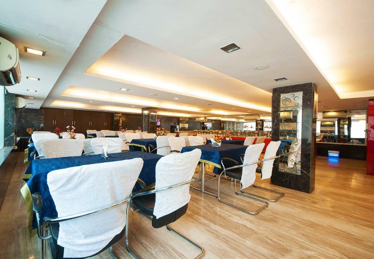 Hotel Amaltas International - Delhi-16 Ню Делхи Екстериор снимка