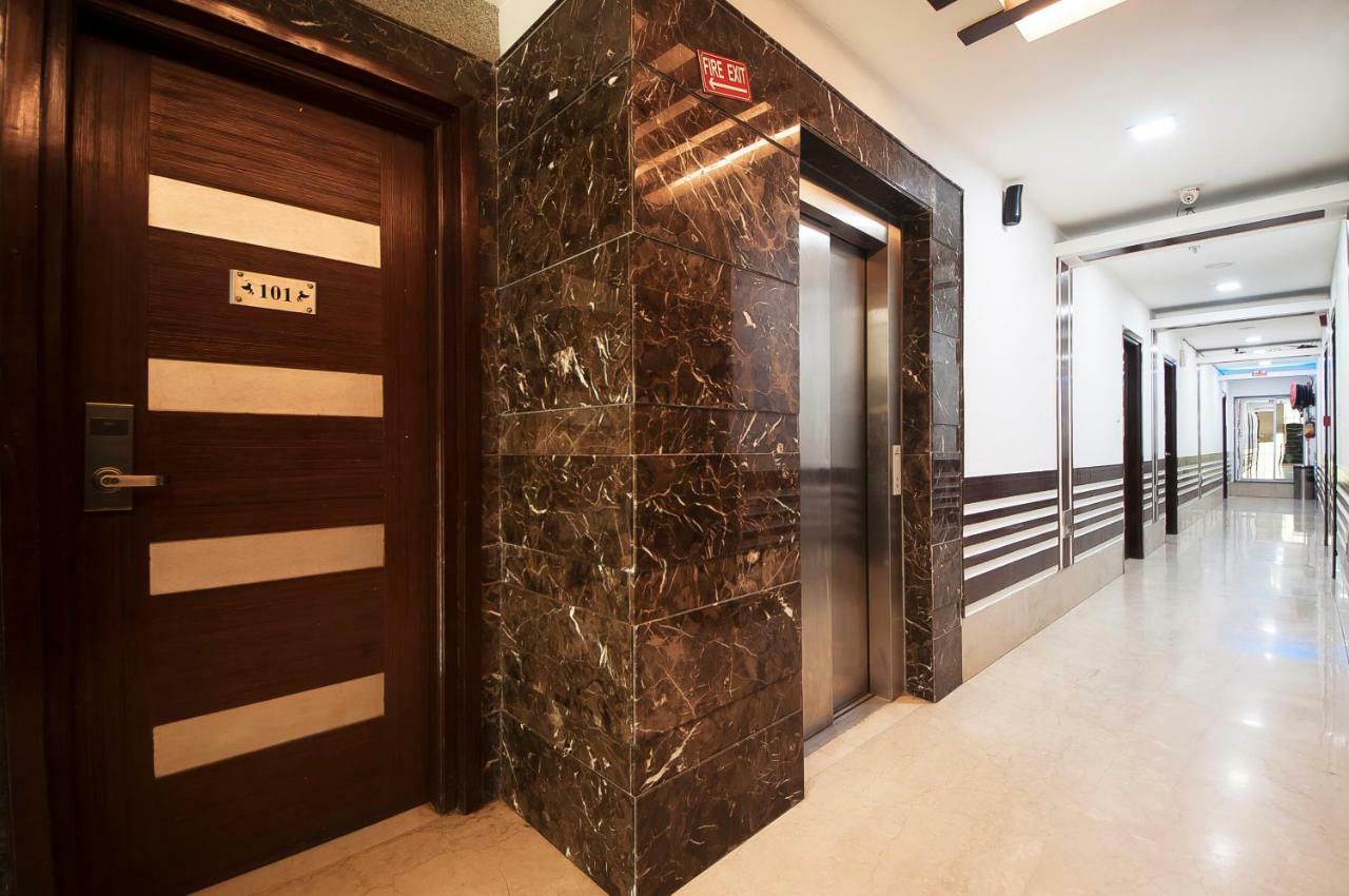 Hotel Amaltas International - Delhi-16 Ню Делхи Екстериор снимка